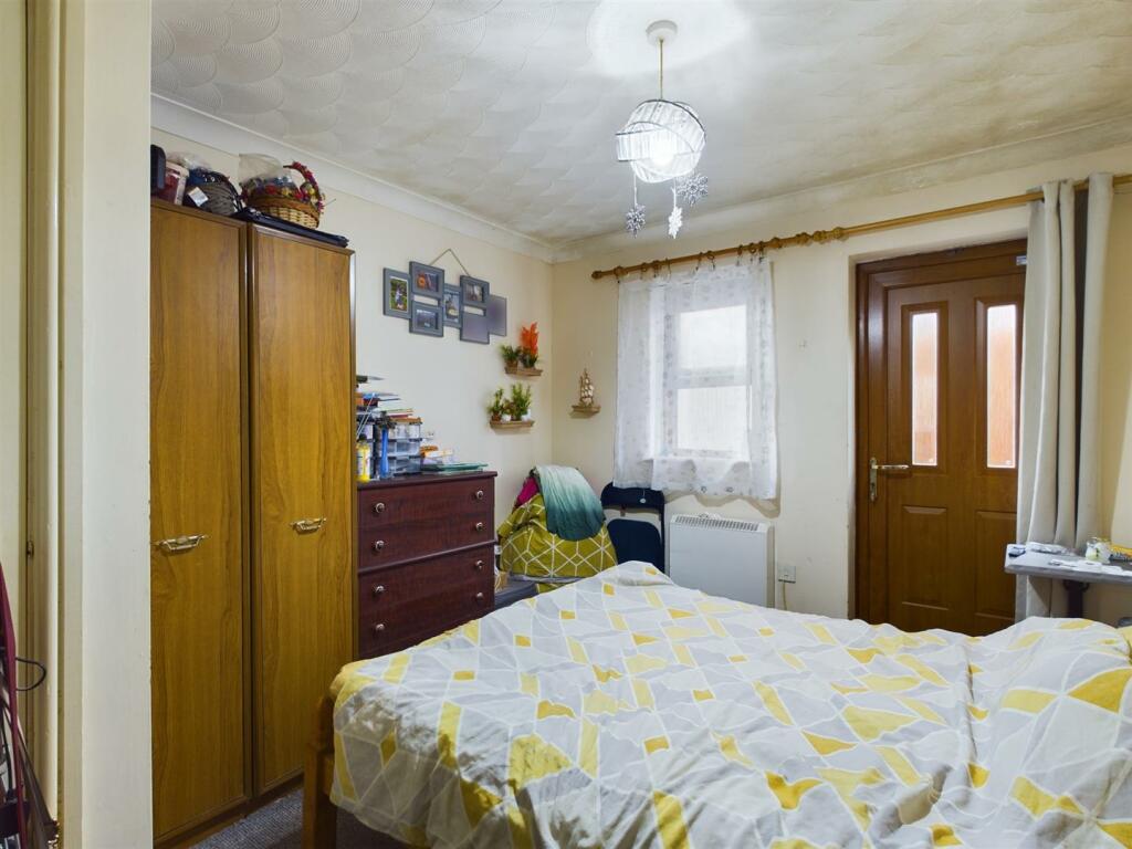 Bedroom.jpg