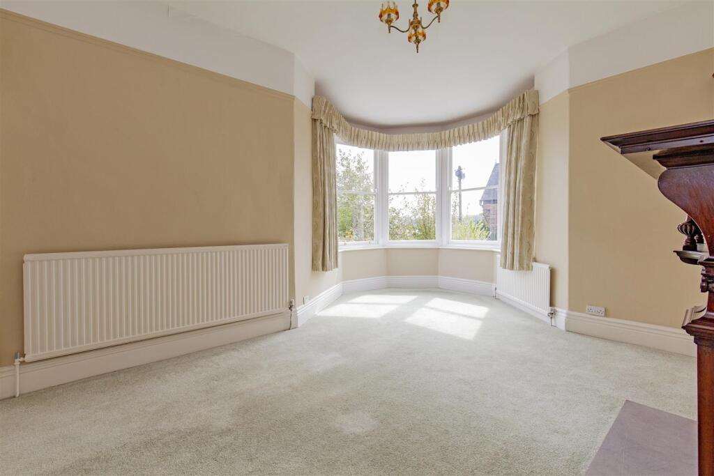 Reception Room-2.jpg