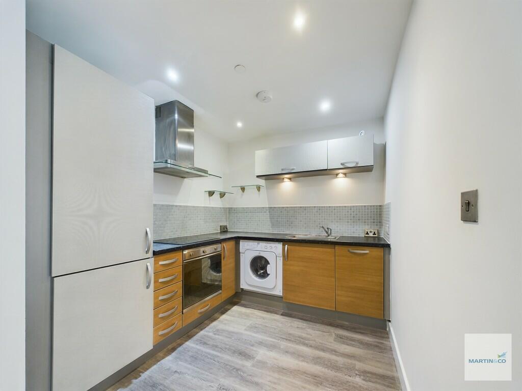 CAM03394G0-PR0126...