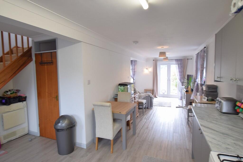 Open-Plan Kitchen/Lo