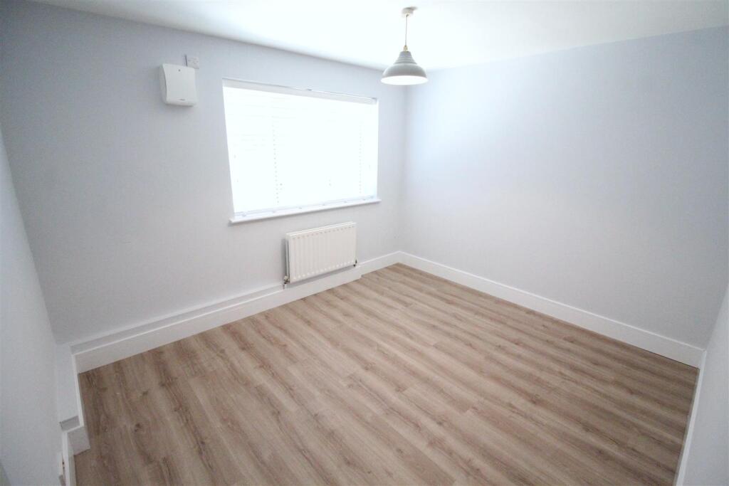 St Georges Court - Bedroom One.jpg