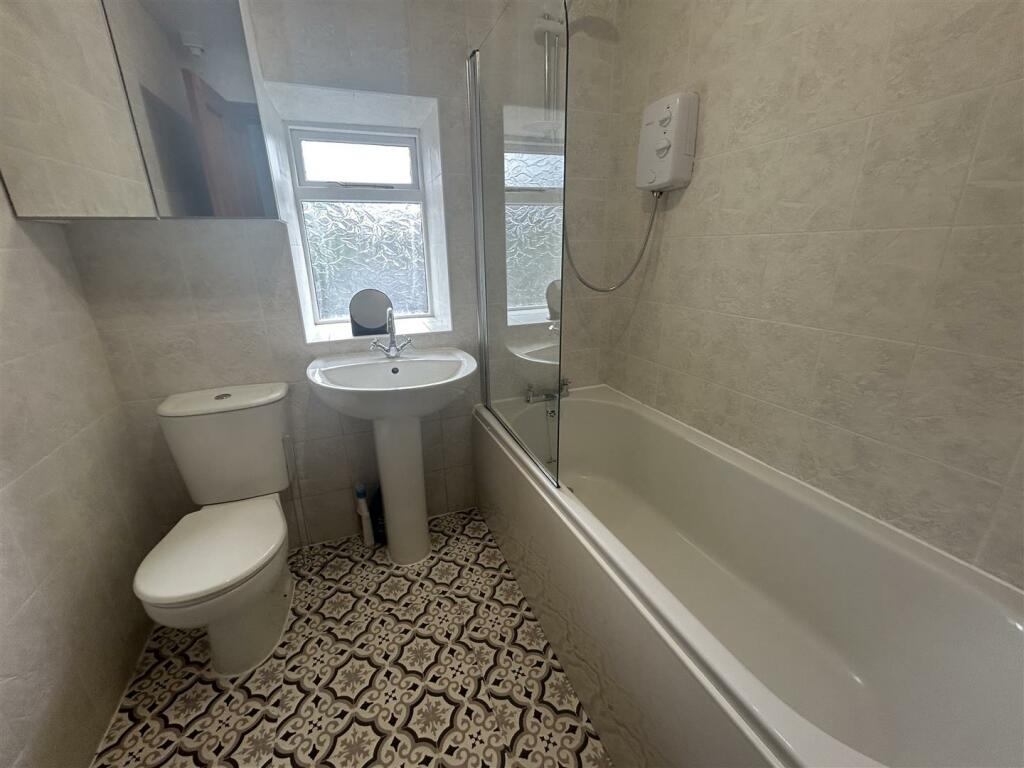 BATHROOM &amp; WC