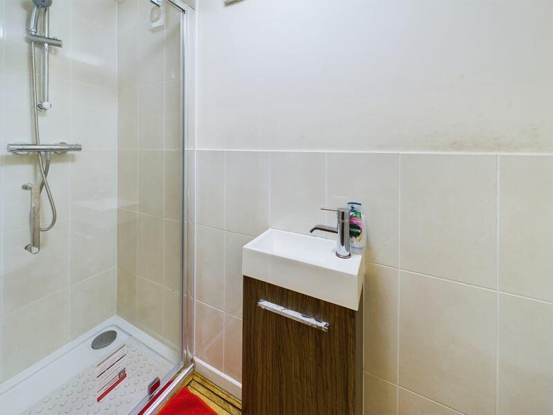 Ground floor en-suite