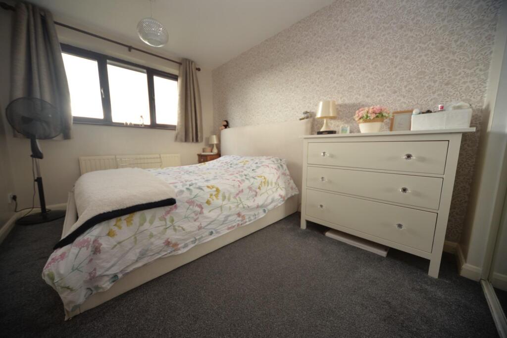 Bedroom One (1).JPG