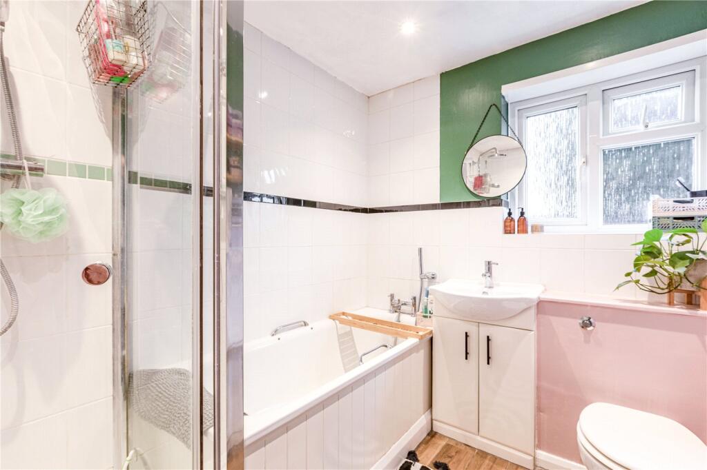 Hayden Court, New Haw, Addlestone, Surrey, KT15