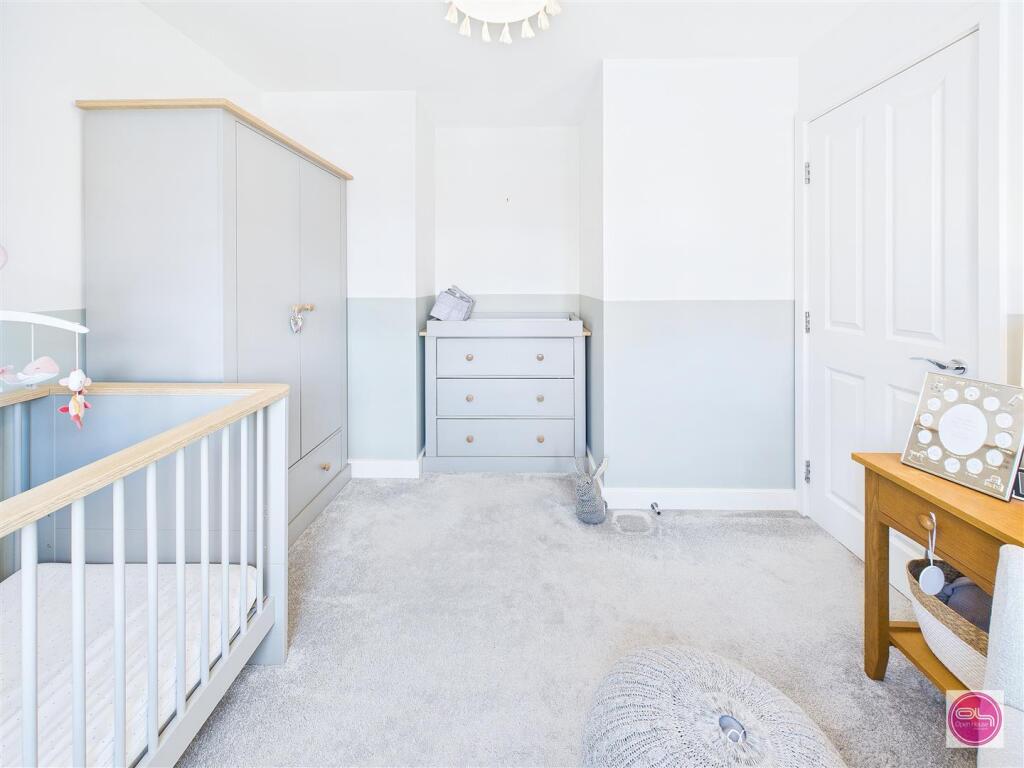 Henley Grove, Church Gresley (21).jpg