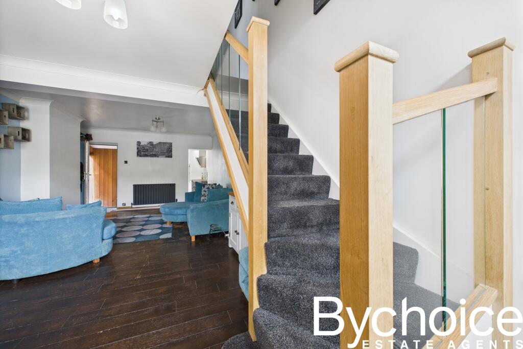 CAM05454G0-PR0022-STILL012