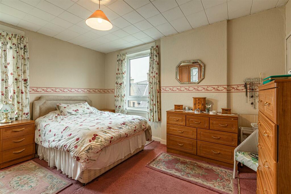24 Roxburghe Place Newtown 18.JPG