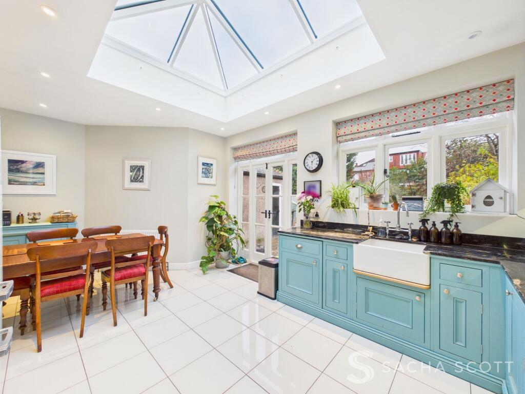 Kitchen / Breakfast Room