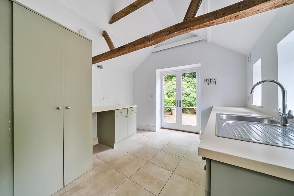 1309273-8-6849606...