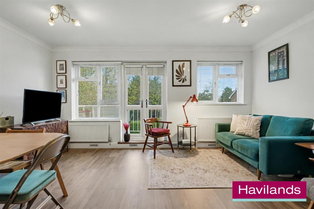 Flat 25, Springbank N21 1JH-2.jpg