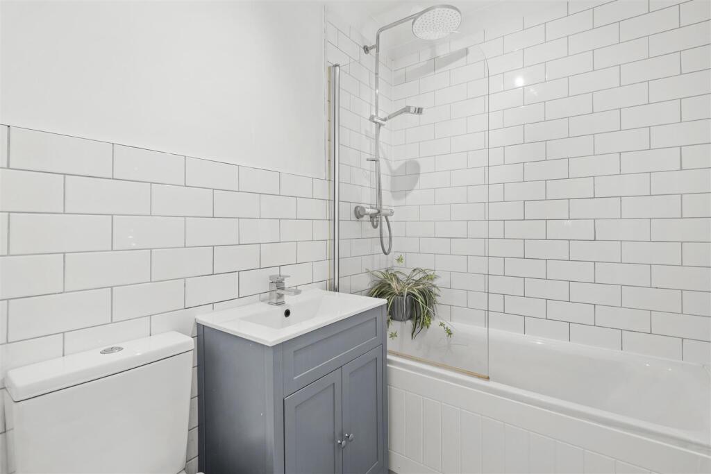 105 Clearbrook Close, HP13 7BS-3.jpg