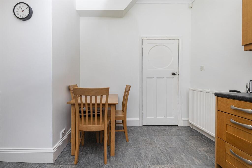 Bramleys Estate Agents - Le Marchant Avenue - Lind