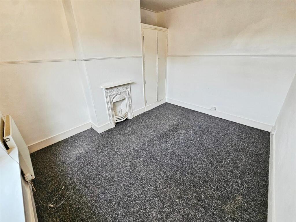 primechoiceproperties.co.uk Bedroom 2.jpg
