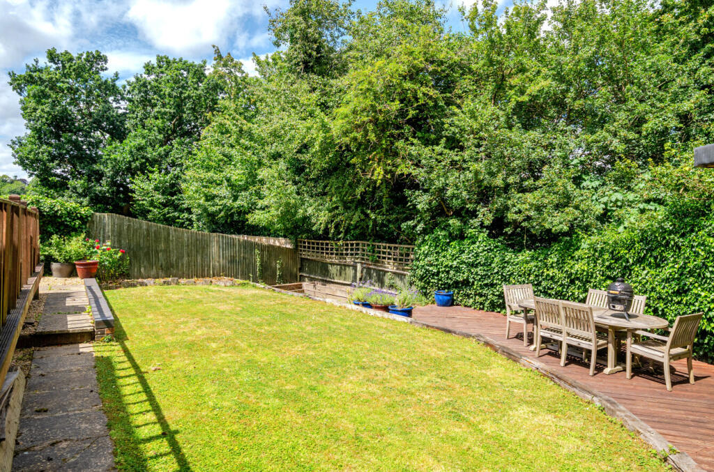 1313894-19-685ad0...