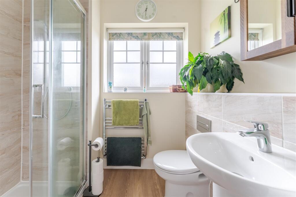 59 Whiting Way, Wrington BS40 5AS 1.jpg