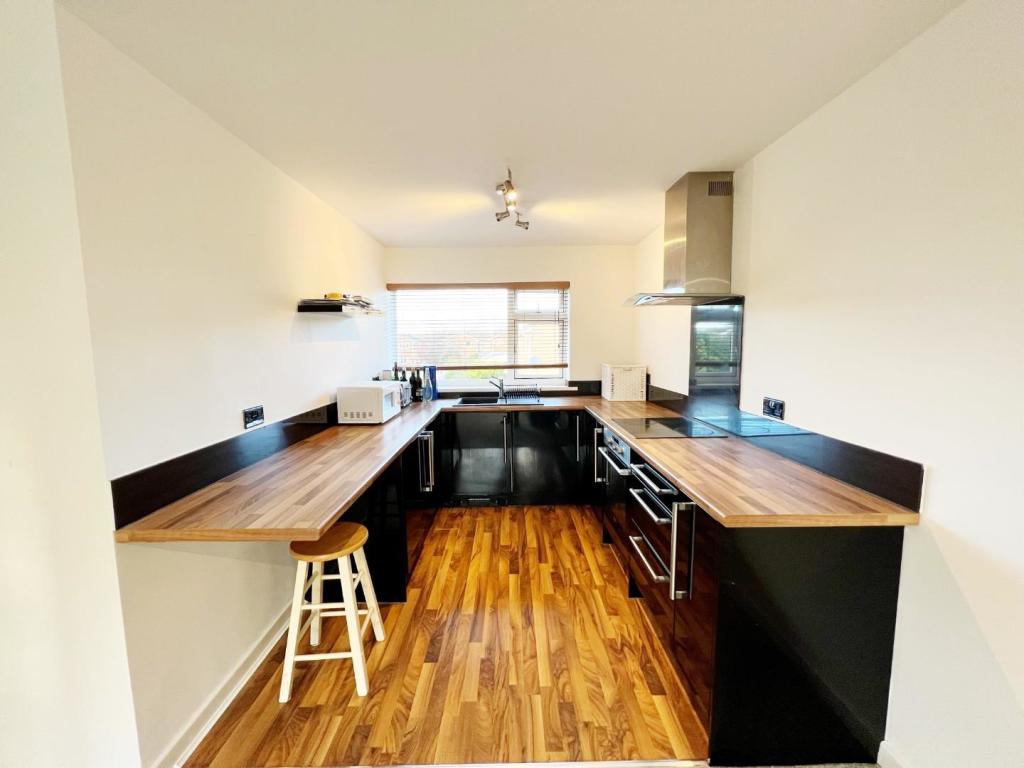 Kitchen pic 1.jpg