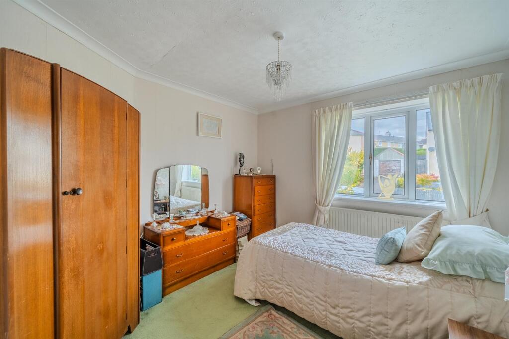 33 Hawthorn Road-4.jpg