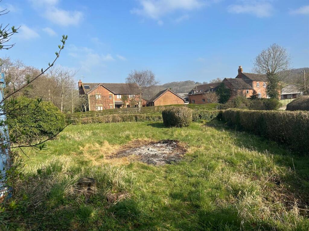 WhatsApp Image 2025-04-09 at 12.32.28_e367ab7b.jpg