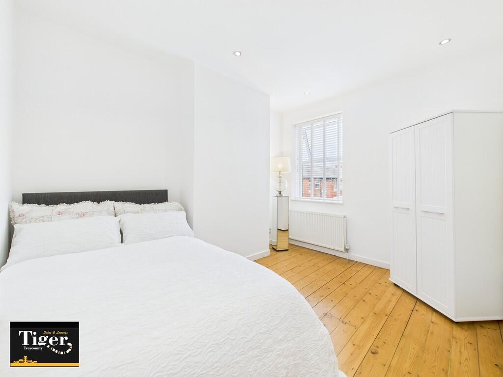 CAM03440G0-PR0377...