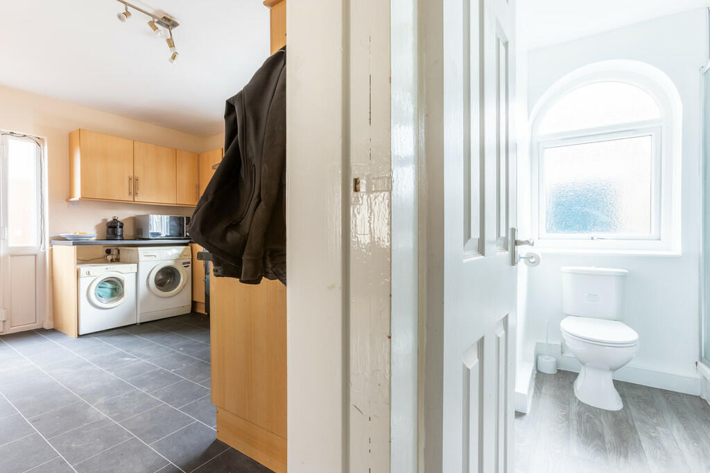 Kitchen/Shower Ro...