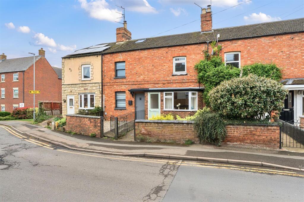 24 Pomfret Road, Towcester (14).jpg