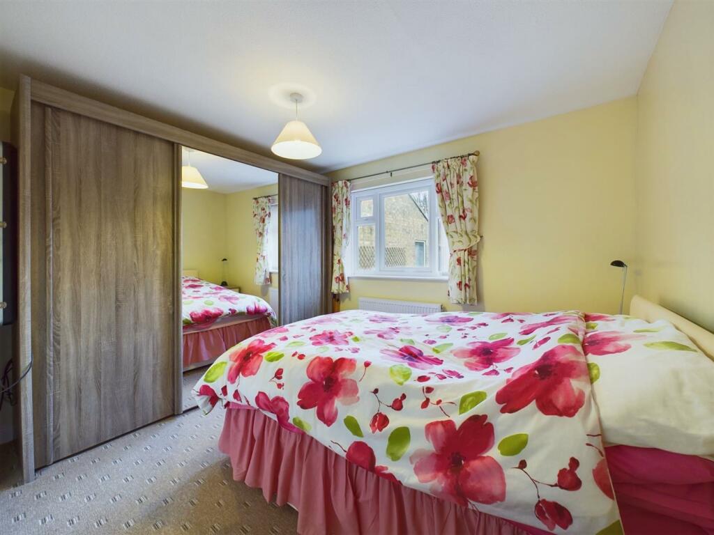 Bedroom: