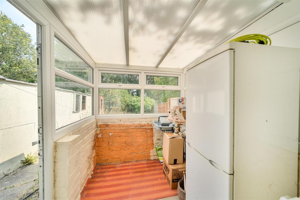 103 McKinnell Crescent (15).jpg