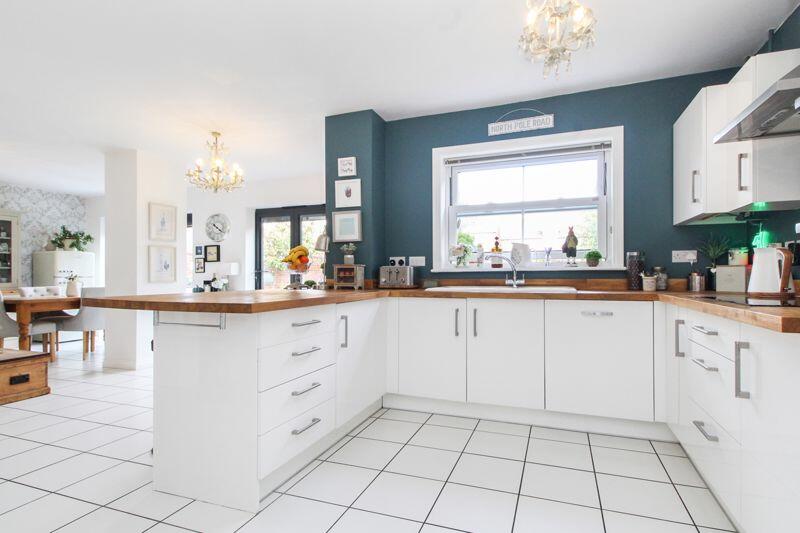 Kitchen/Diner/Family Room