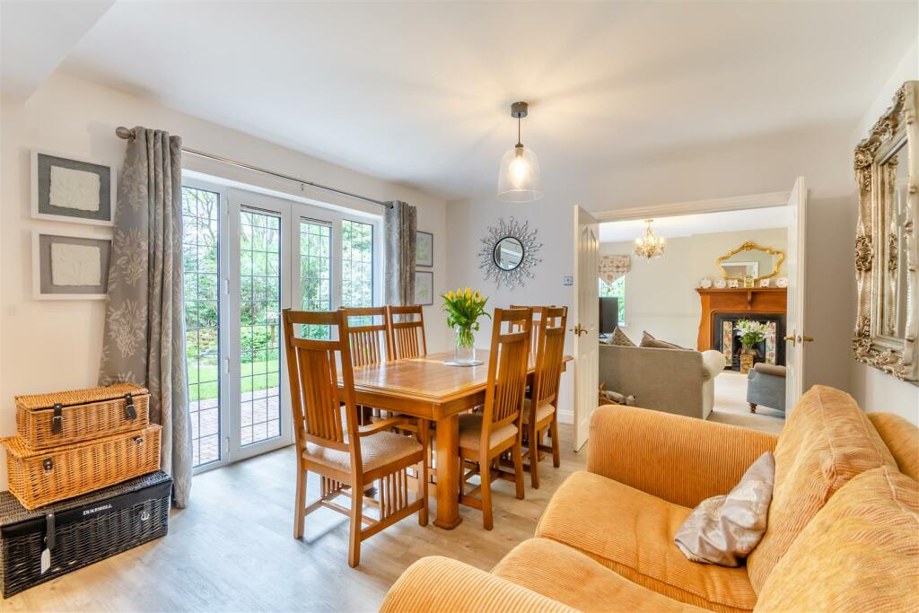 8550825-interior06.jpg