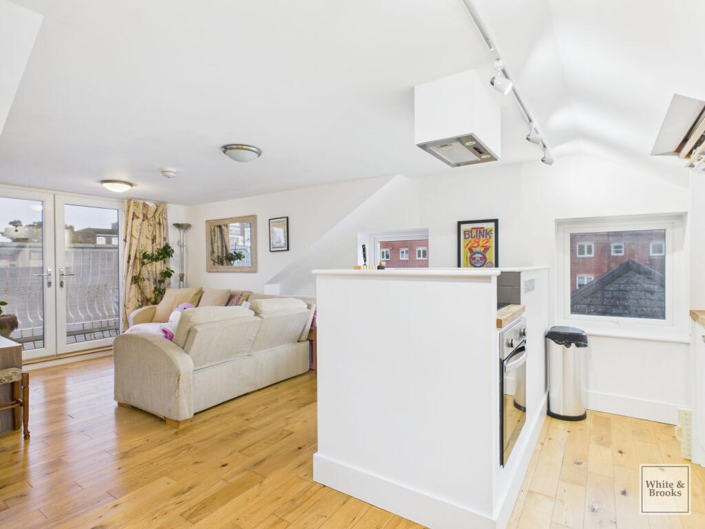 Kitchen/living area