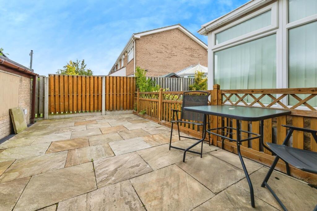 4a46077b-garden 202.jpg