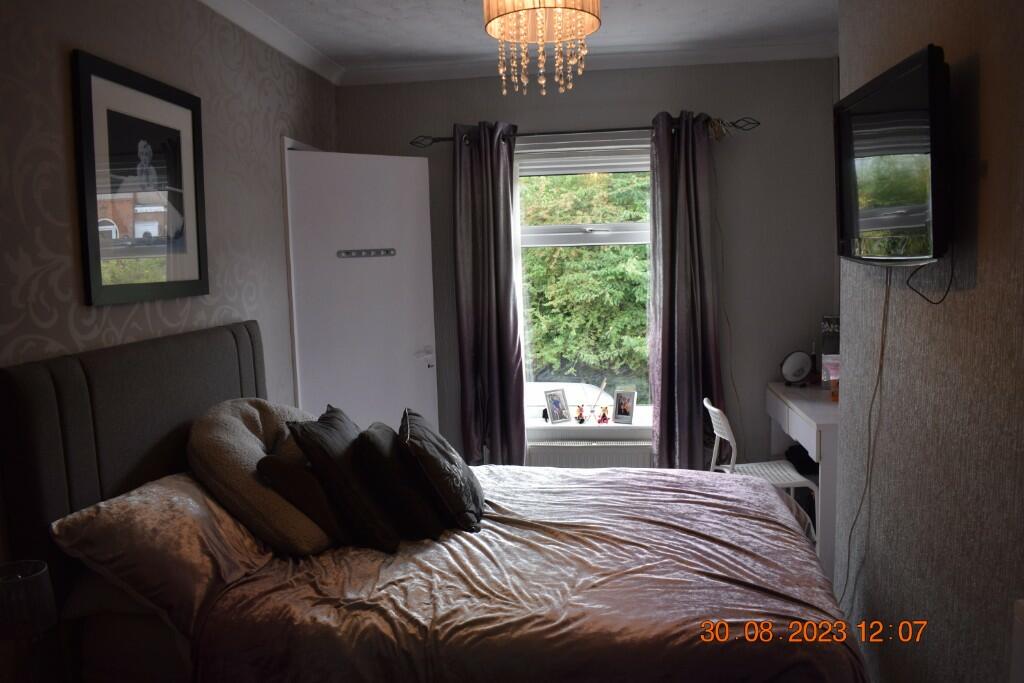Front Double Bedroom