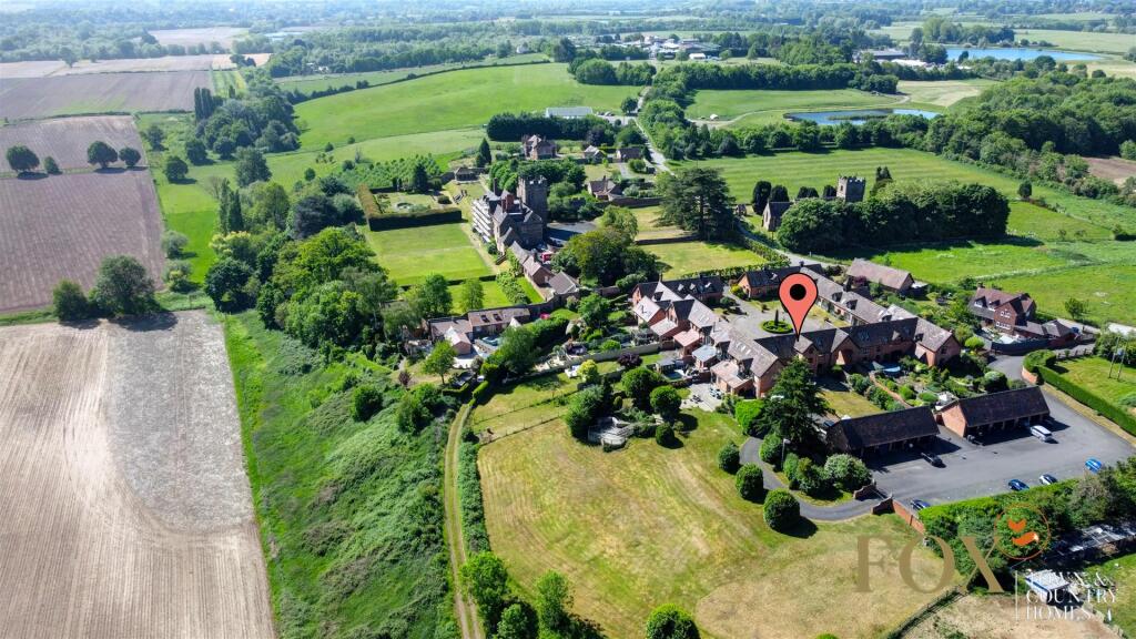 9 Holt Castle Barns (5).jpg