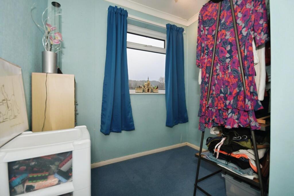 BED 3 01.jpg