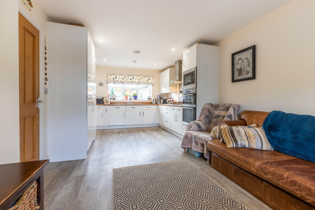 Kitchen/Dining Ro...
