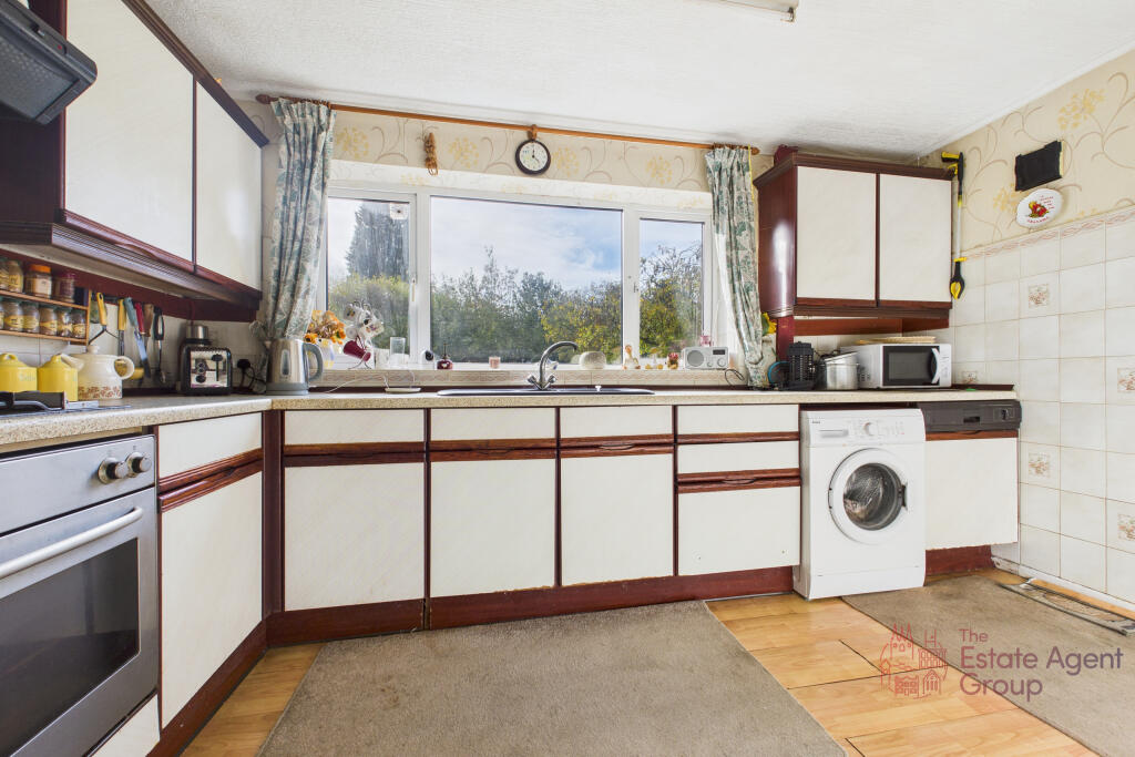 CAM02494G0-PR0064-STILL002