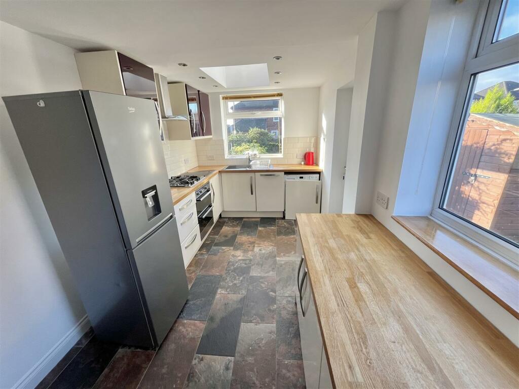 Open Plan Dining Kitchen Aspect 3