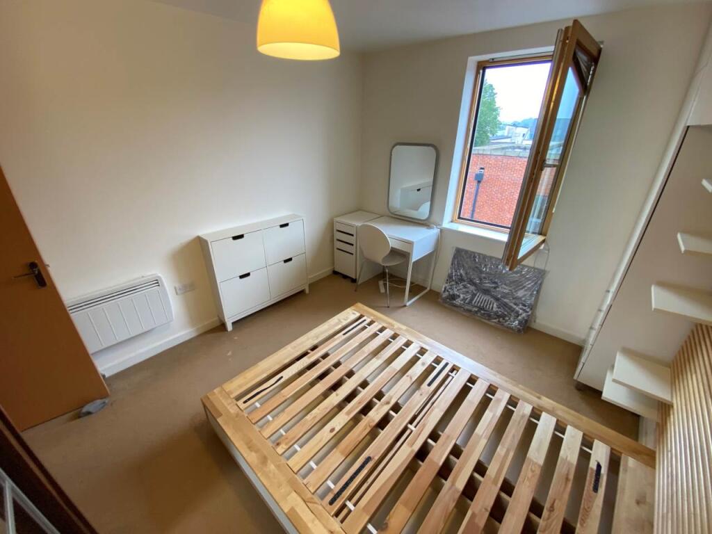 Bedroom Further Phot