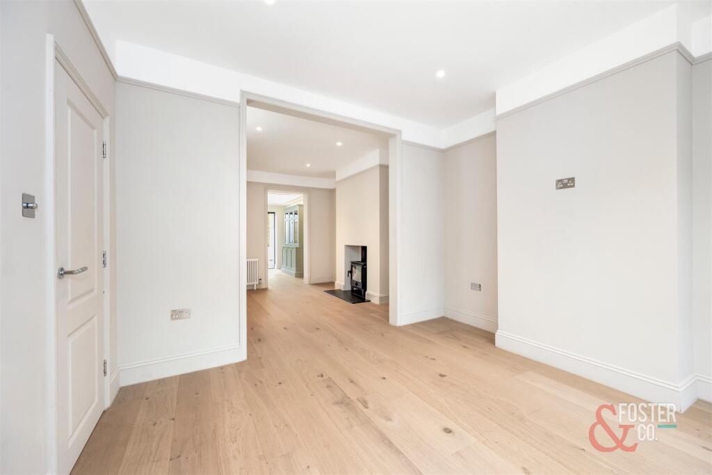 Stirling Place, 13-012.JPG