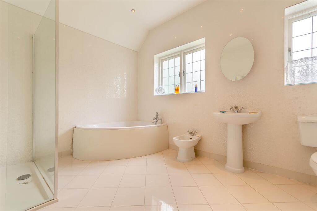8599546-interior05.jpg