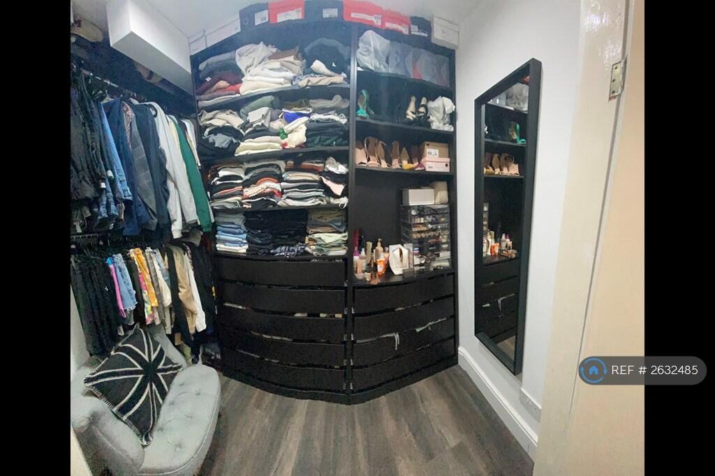 Walk In Wardrobe