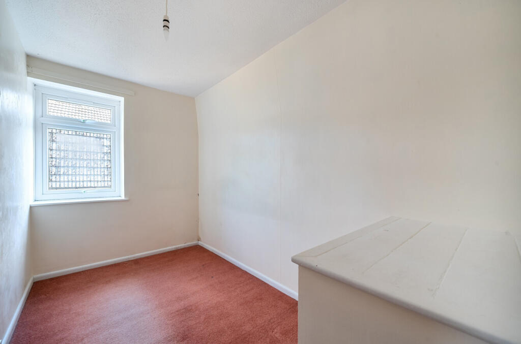 1290997-10-6824c8...