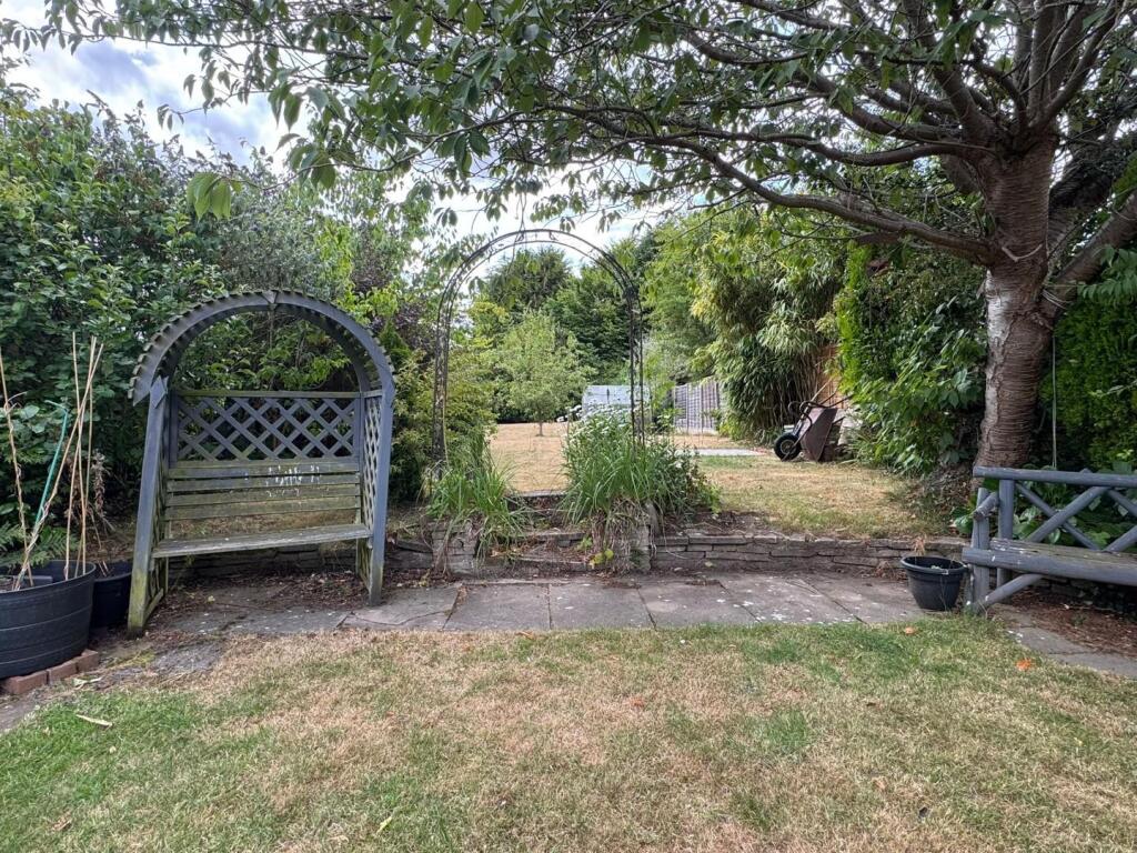Rear Garden 9.jpg