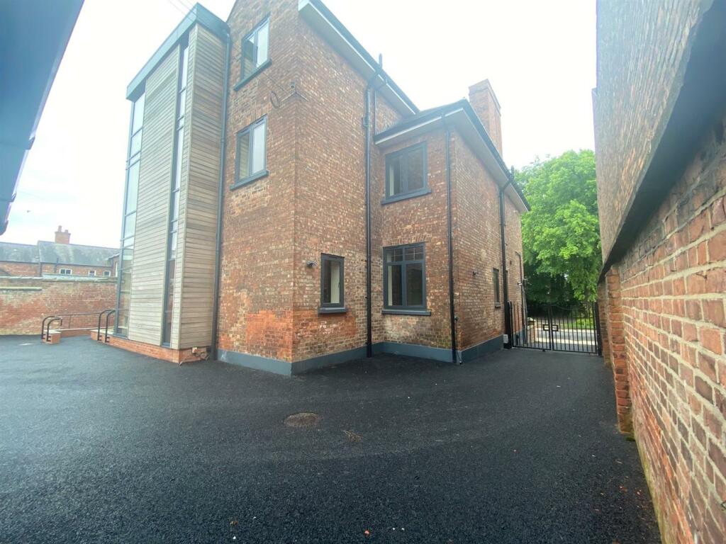 walnyt oystide 5.jpg