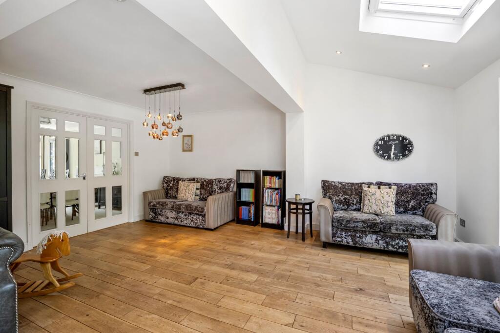 Kitchen / Sitting Room