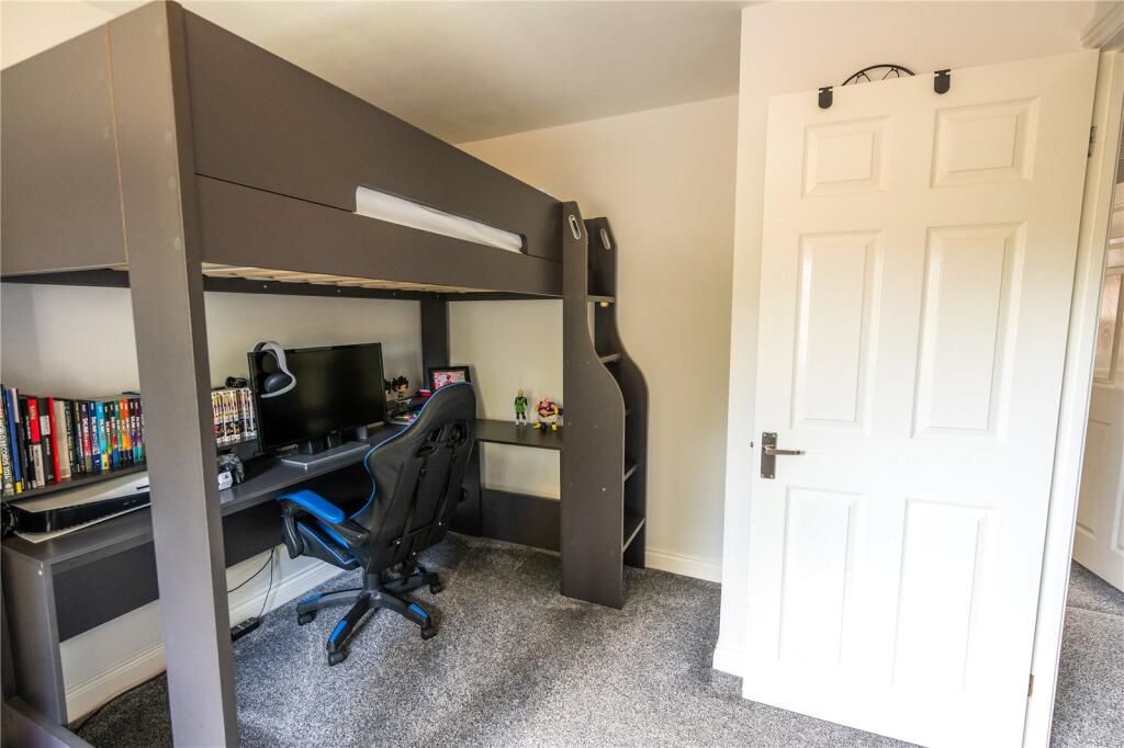 Bedroom 3 (2)