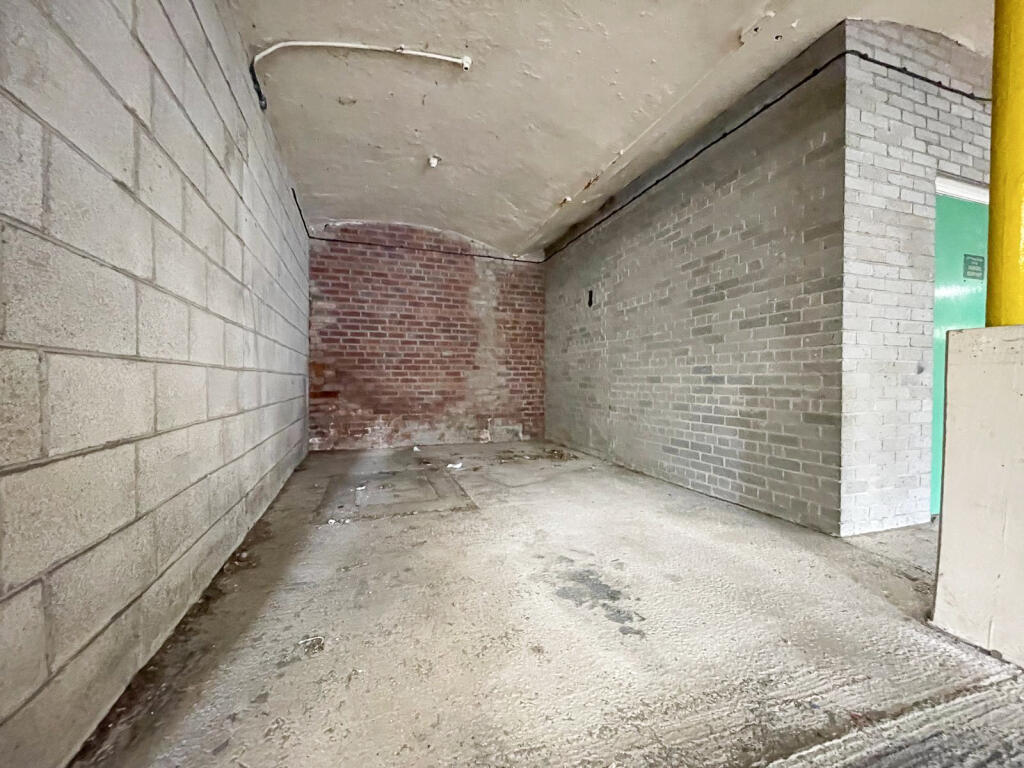 MM.jpg