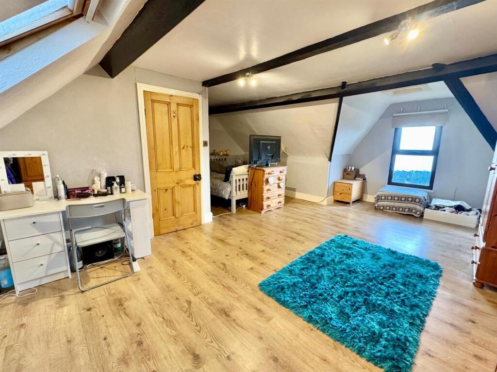 PHOTO-2025-08-01-09-06-56 (9).jpg