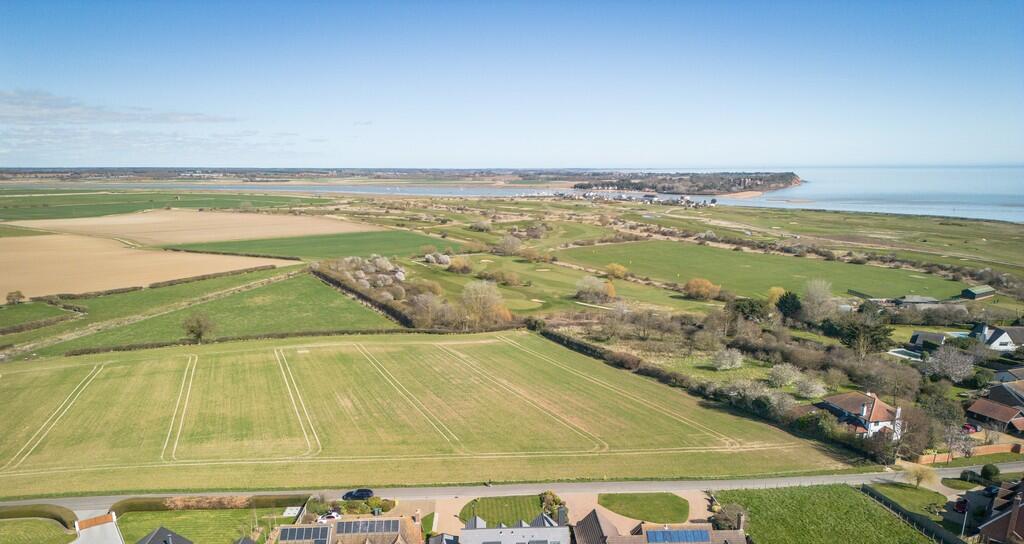 27 PANORAMIC VIEW...